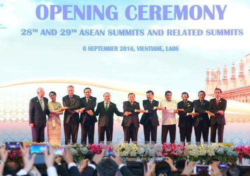 Khai mạc Hội nghị Cấp cao ASEAN tại Lào 